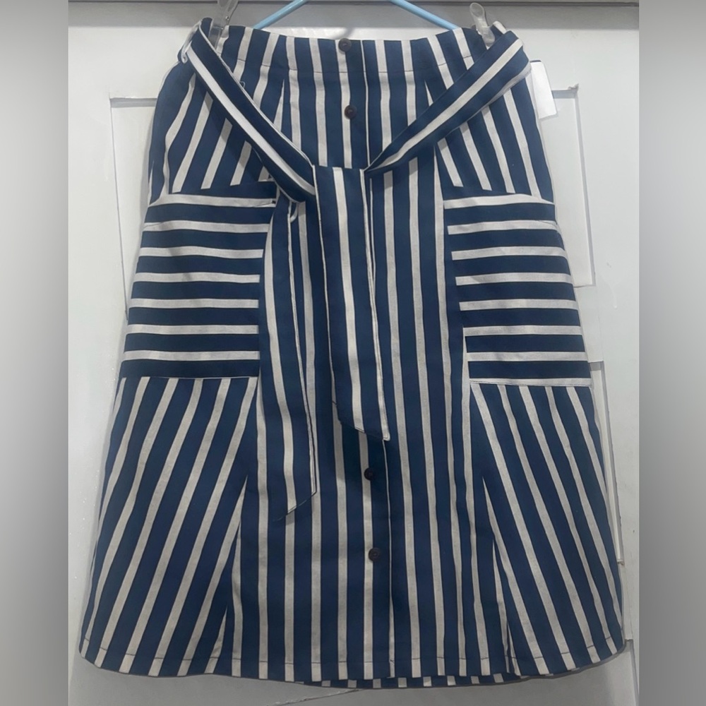 (M) NWT Striped A-line Midi Skirt